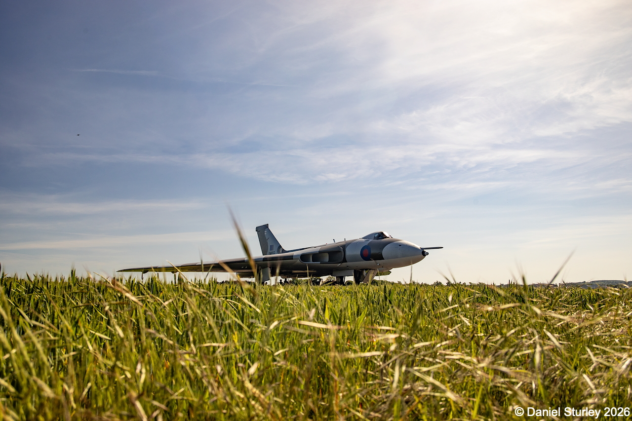 VISIT TO WELLSBOURNE AIRFIELD TO SEE THE AVRO VULCAN XM 655 – MAY 2026